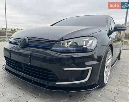 Чорний Фольксваген e-Golf, об'ємом двигуна 0 л та пробігом 136 тис. км за 9999 $, фото 37 на Automoto.ua