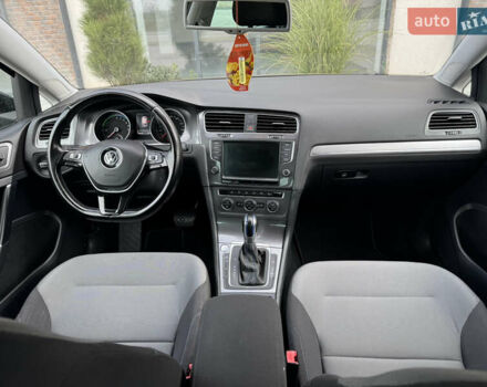 Чорний Фольксваген e-Golf, об'ємом двигуна 0 л та пробігом 129 тис. км за 8999 $, фото 62 на Automoto.ua