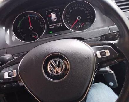 Черный Фольксваген e-Golf, объемом двигателя 0 л и пробегом 123 тыс. км за 14500 $, фото 12 на Automoto.ua