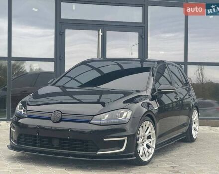 Чорний Фольксваген e-Golf, об'ємом двигуна 0 л та пробігом 136 тис. км за 9999 $, фото 2 на Automoto.ua