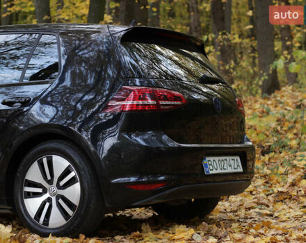 Черный Фольксваген e-Golf, объемом двигателя 0 л и пробегом 199 тыс. км за 8200 $, фото 7 на Automoto.ua