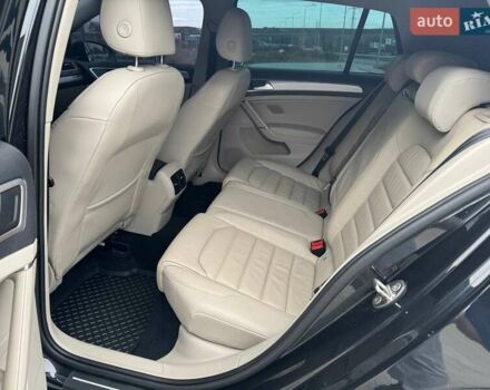 Чорний Фольксваген e-Golf, об'ємом двигуна 0 л та пробігом 136 тис. км за 9999 $, фото 54 на Automoto.ua