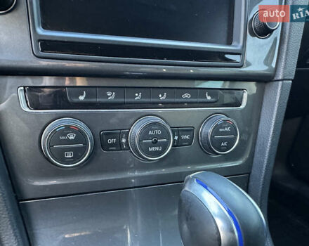 Чорний Фольксваген e-Golf, об'ємом двигуна 0 л та пробігом 165 тис. км за 8500 $, фото 25 на Automoto.ua