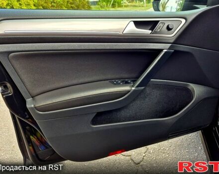 Черный Фольксваген e-Golf, объемом двигателя 85 л и пробегом 124 тыс. км за 10800 $, фото 7 на Automoto.ua