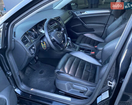 Черный Фольксваген e-Golf, объемом двигателя 0 л и пробегом 120 тыс. км за 9000 $, фото 6 на Automoto.ua