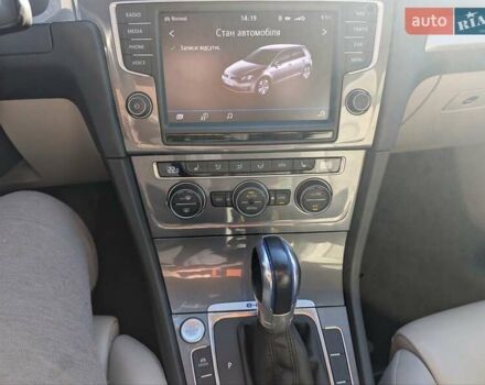 Черный Фольксваген e-Golf, объемом двигателя 0 л и пробегом 53 тыс. км за 10299 $, фото 1 на Automoto.ua