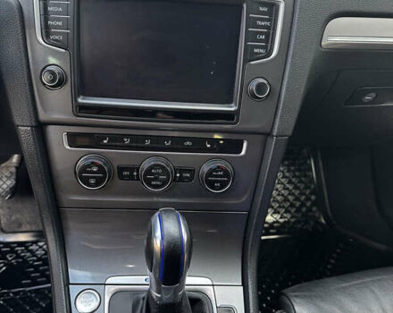 Черный Фольксваген e-Golf, объемом двигателя 0 л и пробегом 190 тыс. км за 10200 $, фото 4 на Automoto.ua