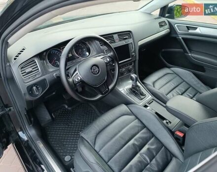 Чорний Фольксваген e-Golf, об'ємом двигуна 0 л та пробігом 120 тис. км за 7750 $, фото 41 на Automoto.ua