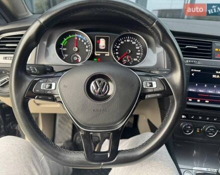 Чорний Фольксваген e-Golf, об'ємом двигуна 0 л та пробігом 136 тис. км за 9999 $, фото 65 на Automoto.ua