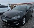 Черный Фольксваген e-Golf, объемом двигателя 0 л и пробегом 115 тыс. км за 10000 $, фото 1 на Automoto.ua