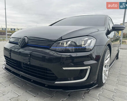 Черный Фольксваген e-Golf, объемом двигателя 0 л и пробегом 136 тыс. км за 9299 $, фото 33 на Automoto.ua