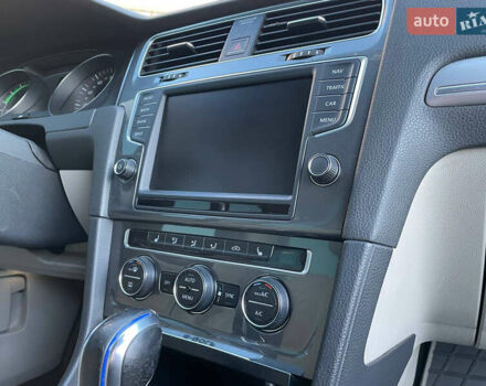 Черный Фольксваген e-Golf, объемом двигателя 0 л и пробегом 186 тыс. км за 9300 $, фото 19 на Automoto.ua