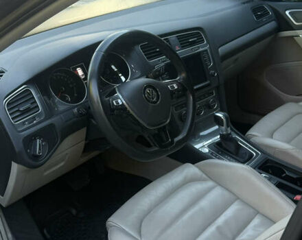 Чорний Фольксваген e-Golf, об'ємом двигуна 0 л та пробігом 140 тис. км за 10000 $, фото 4 на Automoto.ua