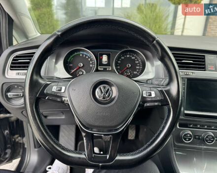 Чорний Фольксваген e-Golf, об'ємом двигуна 0 л та пробігом 129 тис. км за 8999 $, фото 63 на Automoto.ua