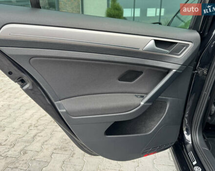 Чорний Фольксваген e-Golf, об'ємом двигуна 0 л та пробігом 129 тис. км за 8999 $, фото 50 на Automoto.ua