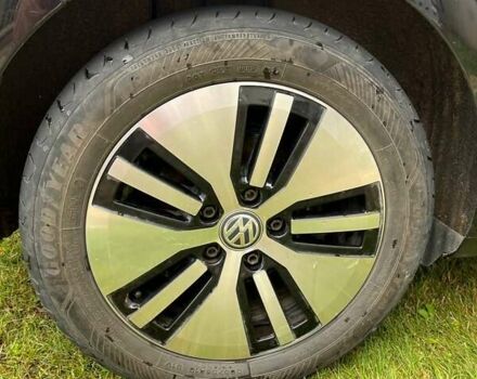 Черный Фольксваген e-Golf, объемом двигателя 0 л и пробегом 133 тыс. км за 10500 $, фото 34 на Automoto.ua