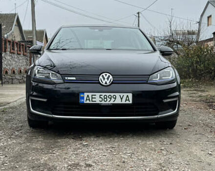 Черный Фольксваген e-Golf, объемом двигателя 0 л и пробегом 125 тыс. км за 9700 $, фото 4 на Automoto.ua