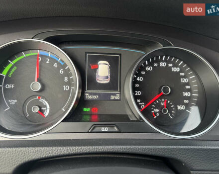 Черный Фольксваген e-Golf, объемом двигателя 0 л и пробегом 136 тыс. км за 9299 $, фото 65 на Automoto.ua