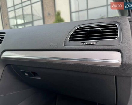 Чорний Фольксваген e-Golf, об'ємом двигуна 0 л та пробігом 129 тис. км за 8999 $, фото 58 на Automoto.ua