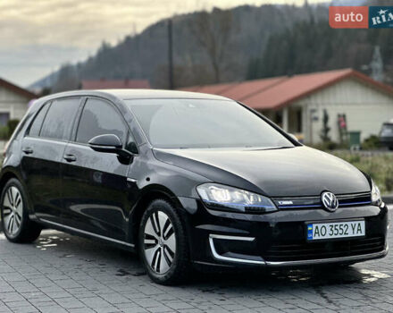 Черный Фольксваген e-Golf, объемом двигателя 0 л и пробегом 136 тыс. км за 9299 $, фото 1 на Automoto.ua