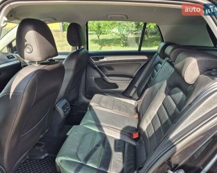 Черный Фольксваген e-Golf, объемом двигателя 0 л и пробегом 124 тыс. км за 10800 $, фото 24 на Automoto.ua