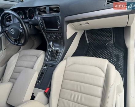 Чорний Фольксваген e-Golf, об'ємом двигуна 0 л та пробігом 136 тис. км за 9999 $, фото 59 на Automoto.ua