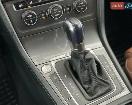 Черный Фольксваген e-Golf, объемом двигателя 0 л и пробегом 128 тыс. км за 8900 $, фото 22 на Automoto.ua