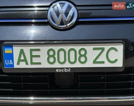 Чорний Фольксваген e-Golf, об'ємом двигуна 0 л та пробігом 98 тис. км за 12499 $, фото 22 на Automoto.ua