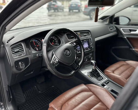 Черный Фольксваген e-Golf, объемом двигателя 0 л и пробегом 125 тыс. км за 8900 $, фото 2 на Automoto.ua