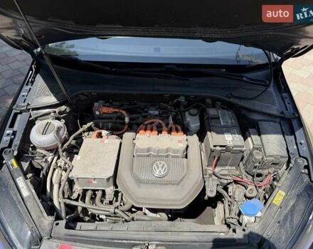 Черный Фольксваген e-Golf, объемом двигателя 0 л и пробегом 98 тыс. км за 11999 $, фото 20 на Automoto.ua