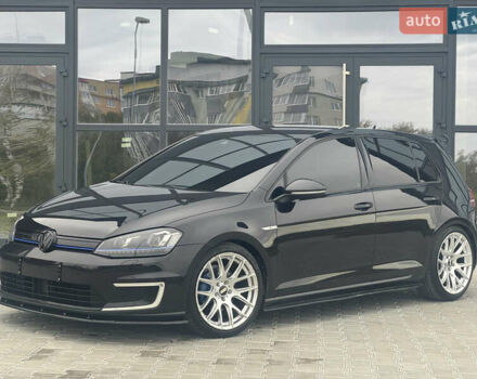 Черный Фольксваген e-Golf, объемом двигателя 0 л и пробегом 136 тыс. км за 9299 $, фото 6 на Automoto.ua