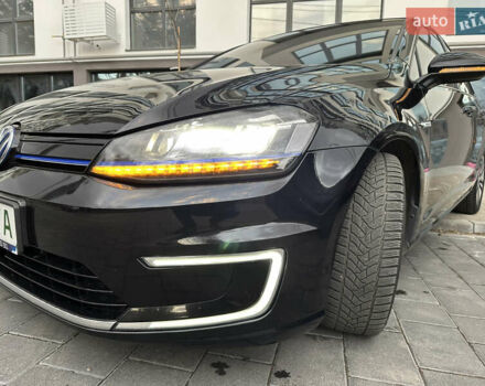Чорний Фольксваген e-Golf, об'ємом двигуна 0 л та пробігом 122 тис. км за 9400 $, фото 29 на Automoto.ua