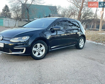 Черный Фольксваген e-Golf, объемом двигателя 0 л и пробегом 130 тыс. км за 9000 $, фото 1 на Automoto.ua