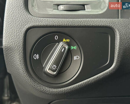 Чорний Фольксваген e-Golf, об'ємом двигуна 0 л та пробігом 122 тис. км за 9400 $, фото 23 на Automoto.ua