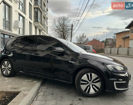Чорний Фольксваген e-Golf, об'ємом двигуна 0 л та пробігом 122 тис. км за 9400 $, фото 8 на Automoto.ua