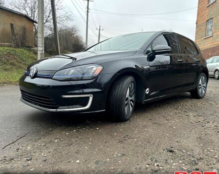 Черный Фольксваген e-Golf, объемом двигателя 0 л и пробегом 82 тыс. км за 10000 $, фото 1 на Automoto.ua