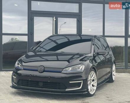Чорний Фольксваген e-Golf, об'ємом двигуна 0 л та пробігом 136 тис. км за 9999 $, фото 1 на Automoto.ua