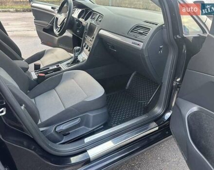 Черный Фольксваген e-Golf, объемом двигателя 0 л и пробегом 145 тыс. км за 8499 $, фото 6 на Automoto.ua