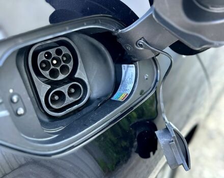 Черный Фольксваген e-Golf, объемом двигателя 0 л и пробегом 90 тыс. км за 10900 $, фото 7 на Automoto.ua