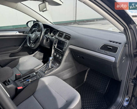 Черный Фольксваген e-Golf, объемом двигателя 0 л и пробегом 89 тыс. км за 8500 $, фото 12 на Automoto.ua