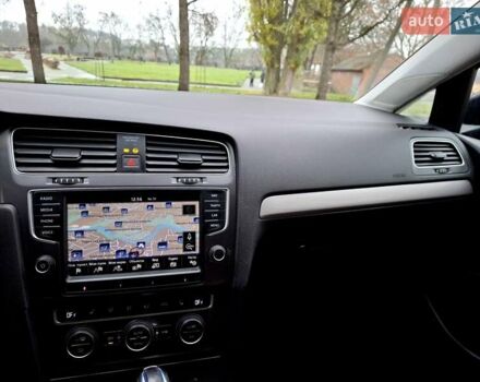 Черный Фольксваген e-Golf, объемом двигателя 0 л и пробегом 112 тыс. км за 8600 $, фото 39 на Automoto.ua