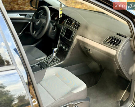 Фольксваген e-Golf 2015 в Кропивницком (Кировограде) на Automoto.ua Черный Фольксваген e-Golf, объемом двигателя 0 л и пробегом 180 тыс. км за 8400 $, фото 20 на Automoto.ua