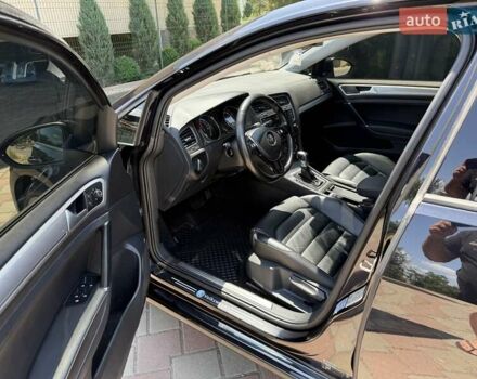 Чорний Фольксваген e-Golf, об'ємом двигуна 0 л та пробігом 98 тис. км за 12499 $, фото 8 на Automoto.ua