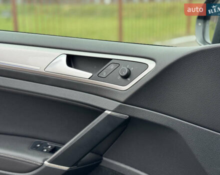 Черный Фольксваген e-Golf, объемом двигателя 0 л и пробегом 161 тыс. км за 9500 $, фото 30 на Automoto.ua