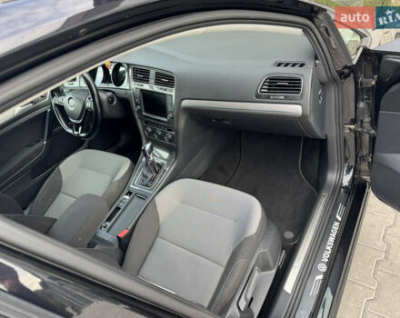 Чорний Фольксваген e-Golf, об'ємом двигуна 0 л та пробігом 129 тис. км за 8999 $, фото 57 на Automoto.ua