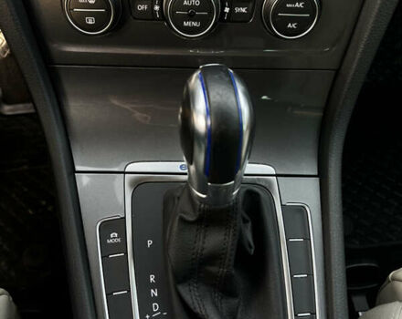 Черный Фольксваген e-Golf, объемом двигателя 0 л и пробегом 167 тыс. км за 8750 $, фото 12 на Automoto.ua