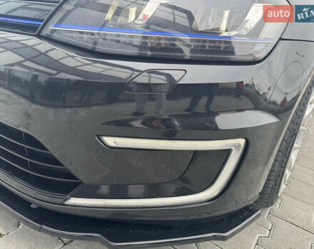 Черный Фольксваген e-Golf, объемом двигателя 0 л и пробегом 136 тыс. км за 9299 $, фото 35 на Automoto.ua