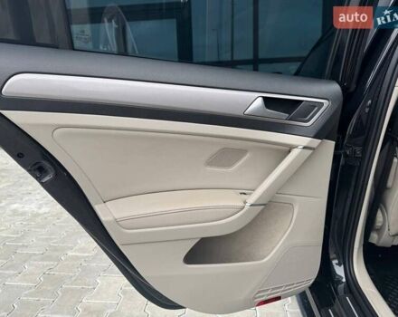 Чорний Фольксваген e-Golf, об'ємом двигуна 0 л та пробігом 136 тис. км за 9999 $, фото 52 на Automoto.ua