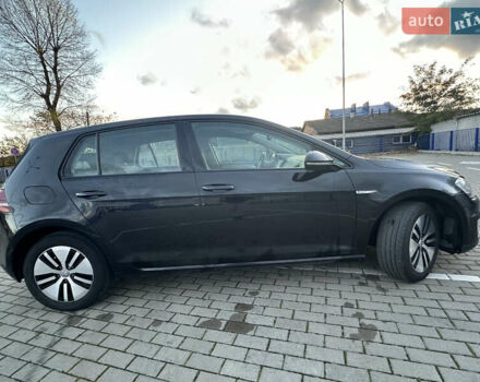 Черный Фольксваген e-Golf, объемом двигателя 0 л и пробегом 112 тыс. км за 8800 $, фото 7 на Automoto.ua