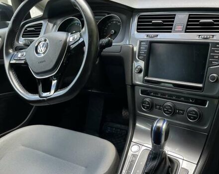 Черный Фольксваген e-Golf, объемом двигателя 0 л и пробегом 180 тыс. км за 7650 $, фото 3 на Automoto.ua